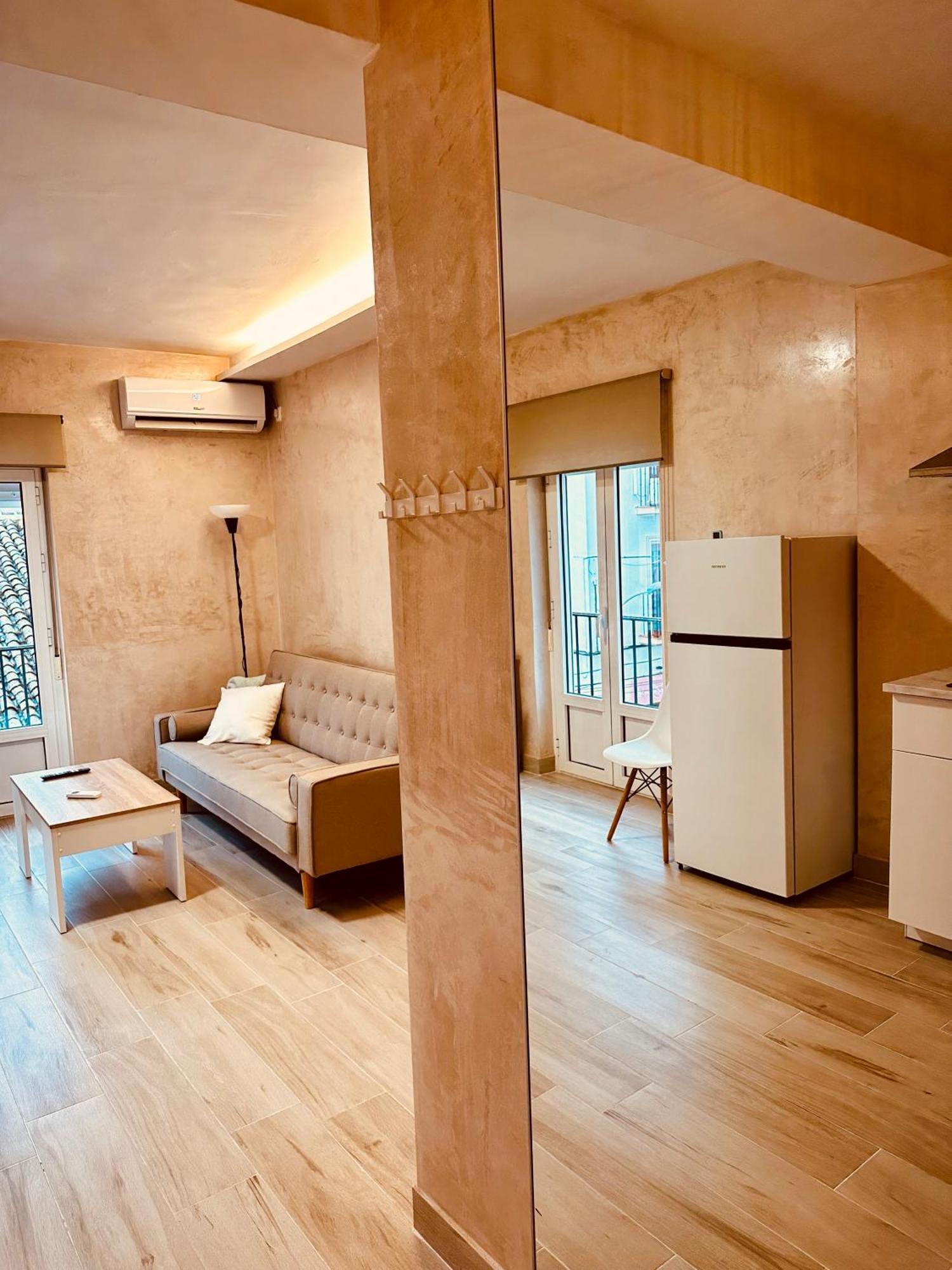 Cherry Jacuzzi Apartment Ронда Екстериор снимка